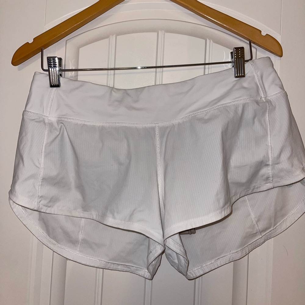 LULULEMON | SPEED UP WHITE SHORT SIZE 8